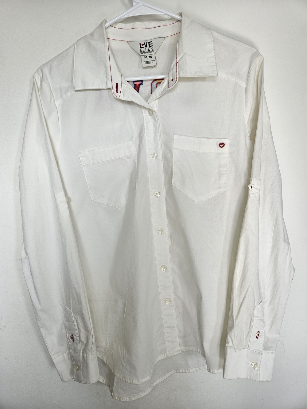 ED Ellen DeGeneres White LOVE Embroidered Button Down Shirt Size M
